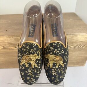 VTG ZALO Tapestry Smoking Slippers Womens SZ 8N Elephant Novelty Statement Flats